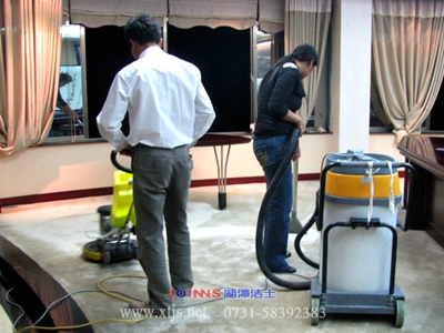 湘潭九華永達機械辦公室清洗地毯